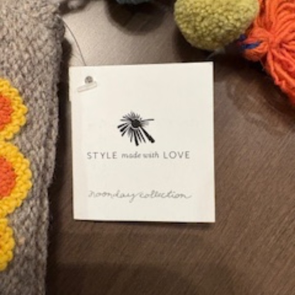 Noonday Floral Handbag - NWT - Picture 6 of 9